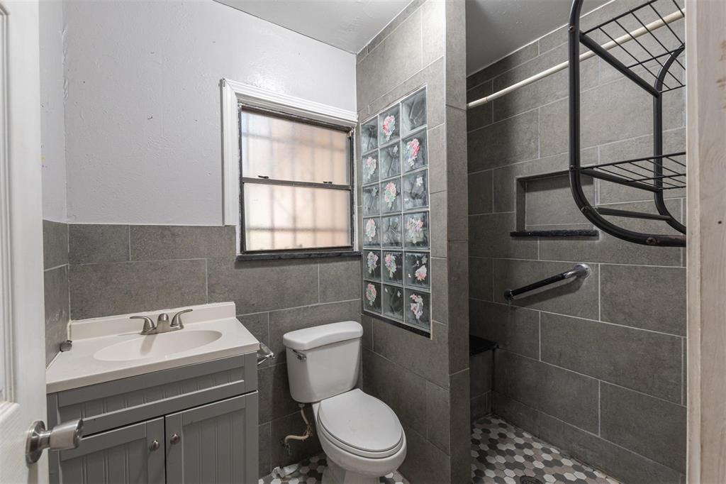 O A Teal - Residential