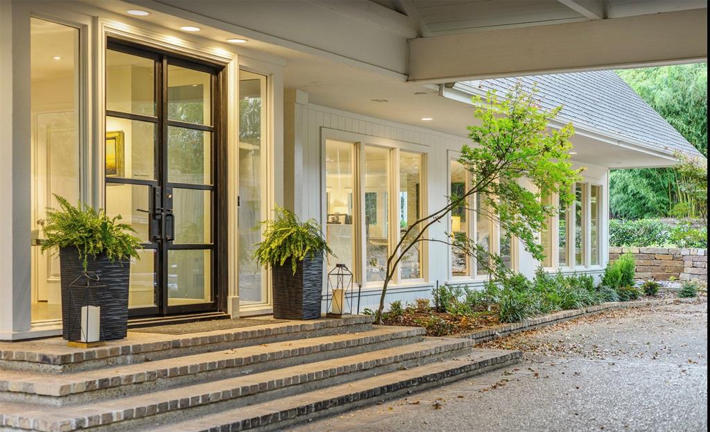 11545 Hillcrest Road