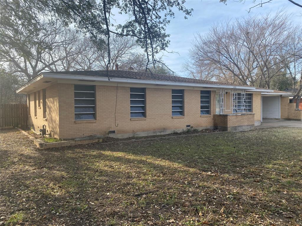 2408 Lake Air Drive