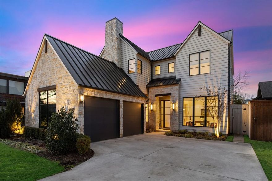 Stunning transitional custom built home by Alexander Hunt Homes in sought-after Briarwood. This desirable floorplan features five bedrooms featuring the owner's suite, private study and guest bedroom down and three secondary bedrooms along with a generous sized game room with built-ins, cozy fireplace and wet bar upstairs. The open chef's kitchen with custom cabinetry, high-end appliances, walk-in pantry, and built-in desk flows to the dining and great room with a sliding wall of floor to ceiling windows showcasing the sparkling saltwater pool and outdoor entertaining areas with covered patio and built-in grill. Garage has room for extra storage, an outlet for your electric car to charge and a generator so you will never lose power. This one will not last long!