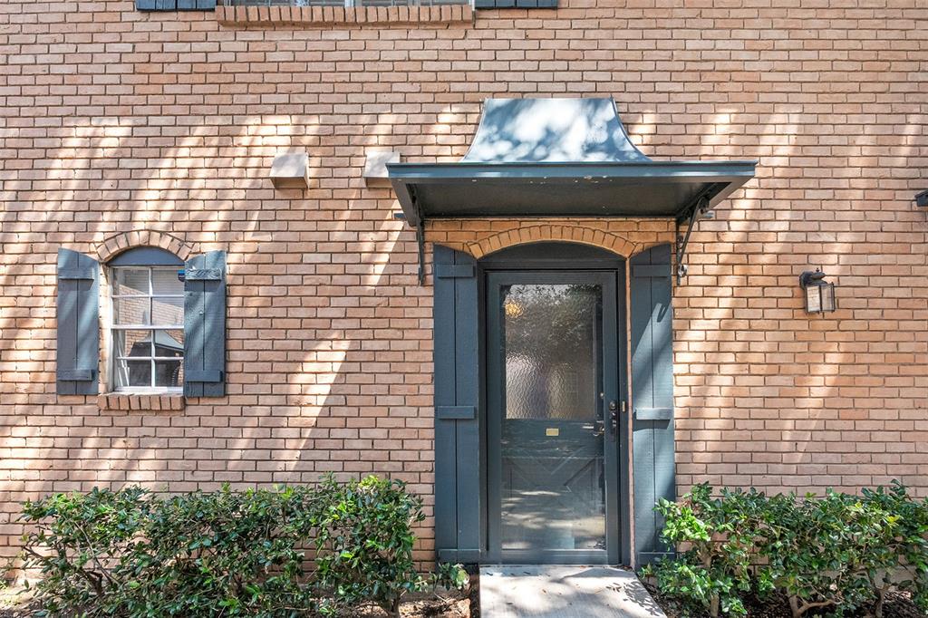 La Fontaine Condo - Residential