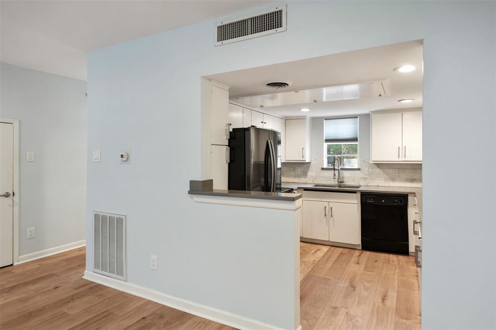 La Fontaine Condo - Residential