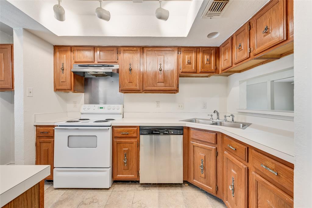 Brookhaven Village Condo - Residential