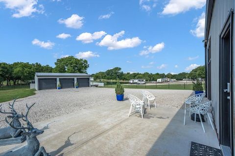 A home in Lone Oak