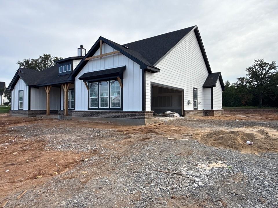 165 Oak Grove Way
