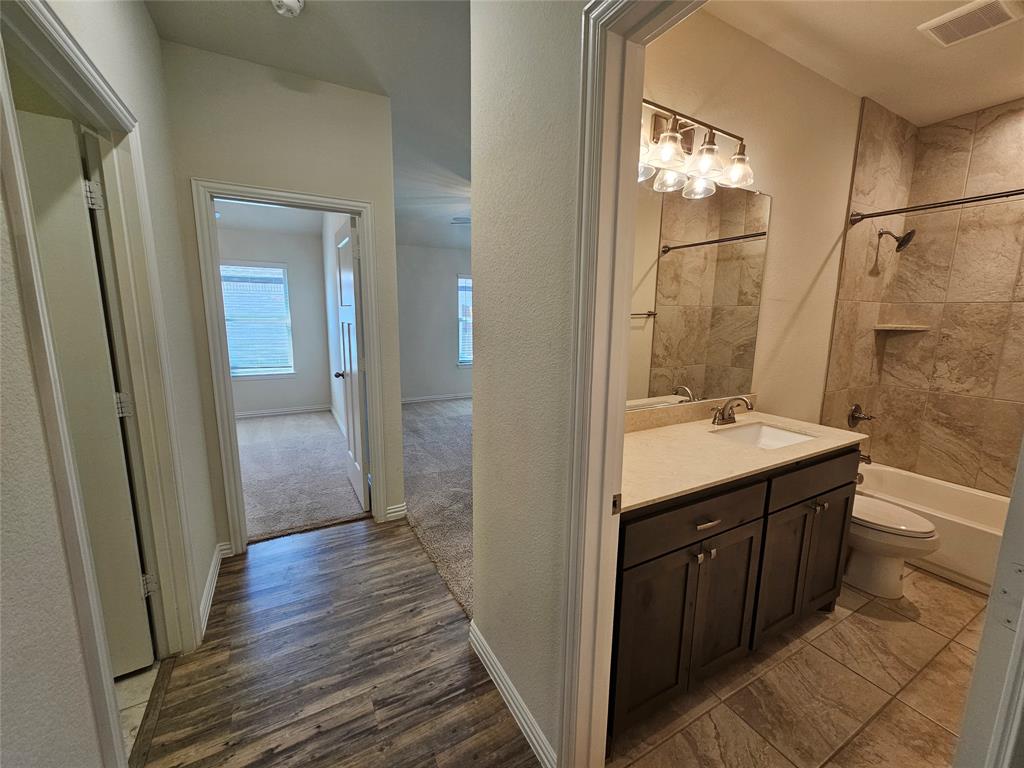 Red Eagle Place - Residential Lease