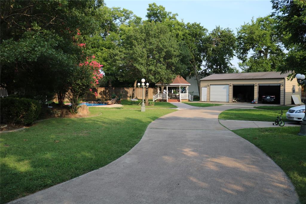 3010 Saint Lo