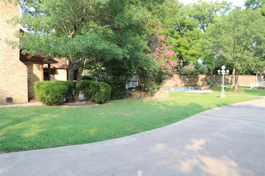 3010 Saint Lo