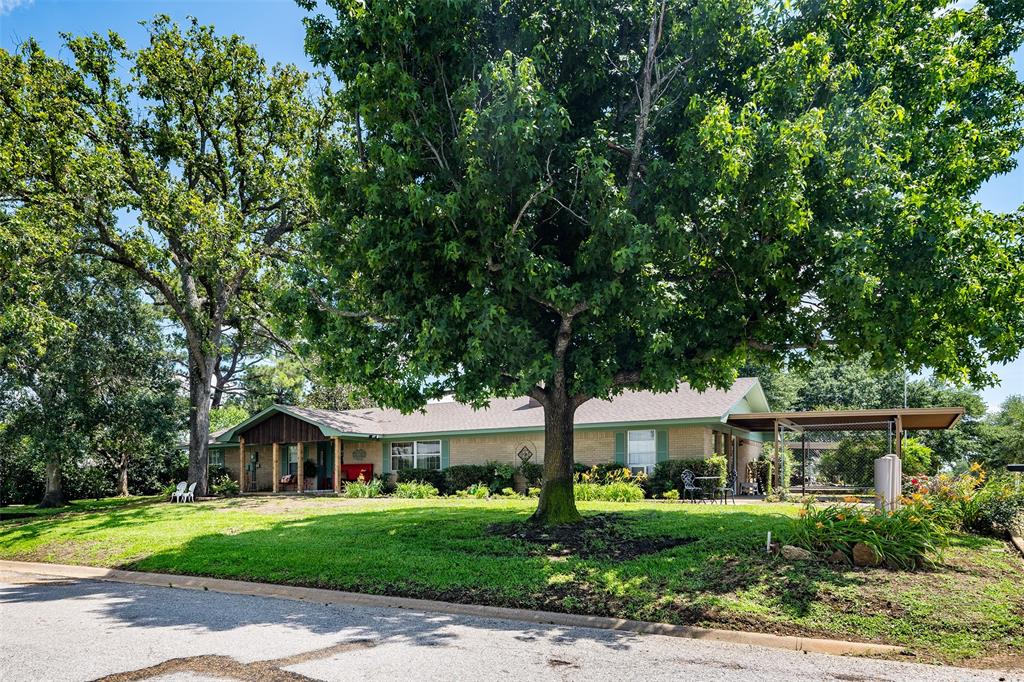 Colonial Acres - Residential