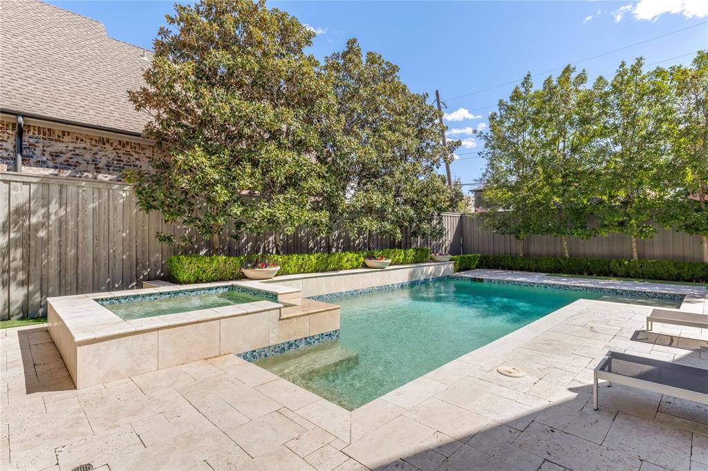 Caruth Hills 5 - Residential