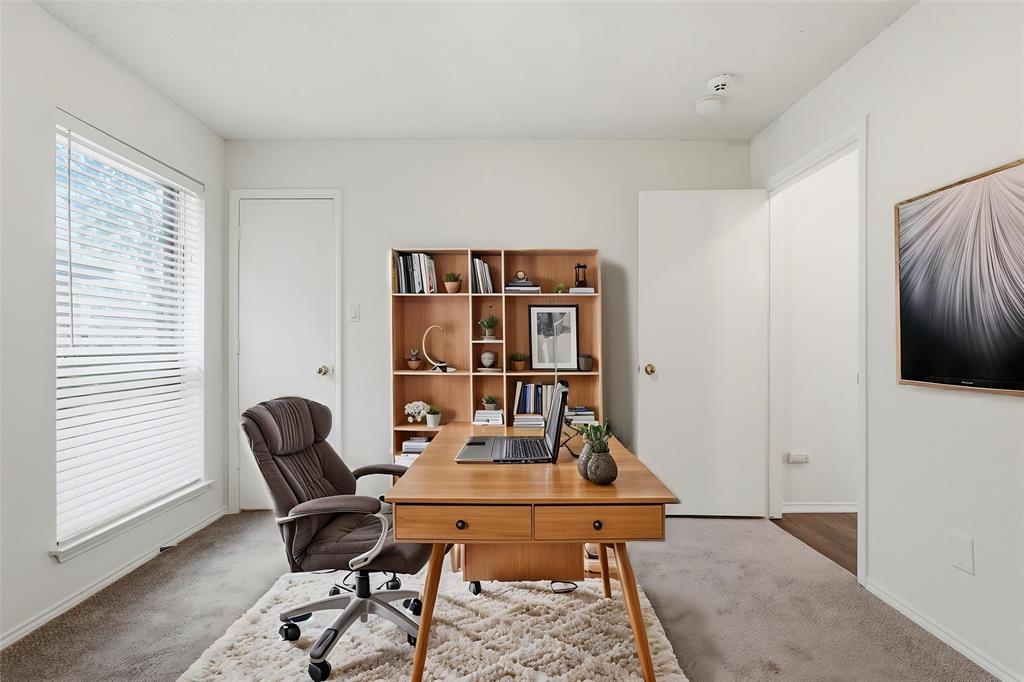 2833 Hidden Springs Drive