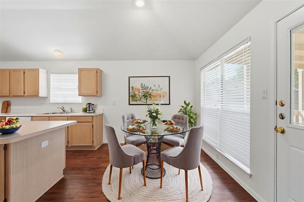 Photo of 2833 Hidden Springs Drive, Mesquite, TX 75181 (MLS # 21242732)