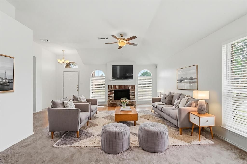 Photo of 2833 Hidden Springs Drive, Mesquite, TX 75181 (MLS # 21242732)