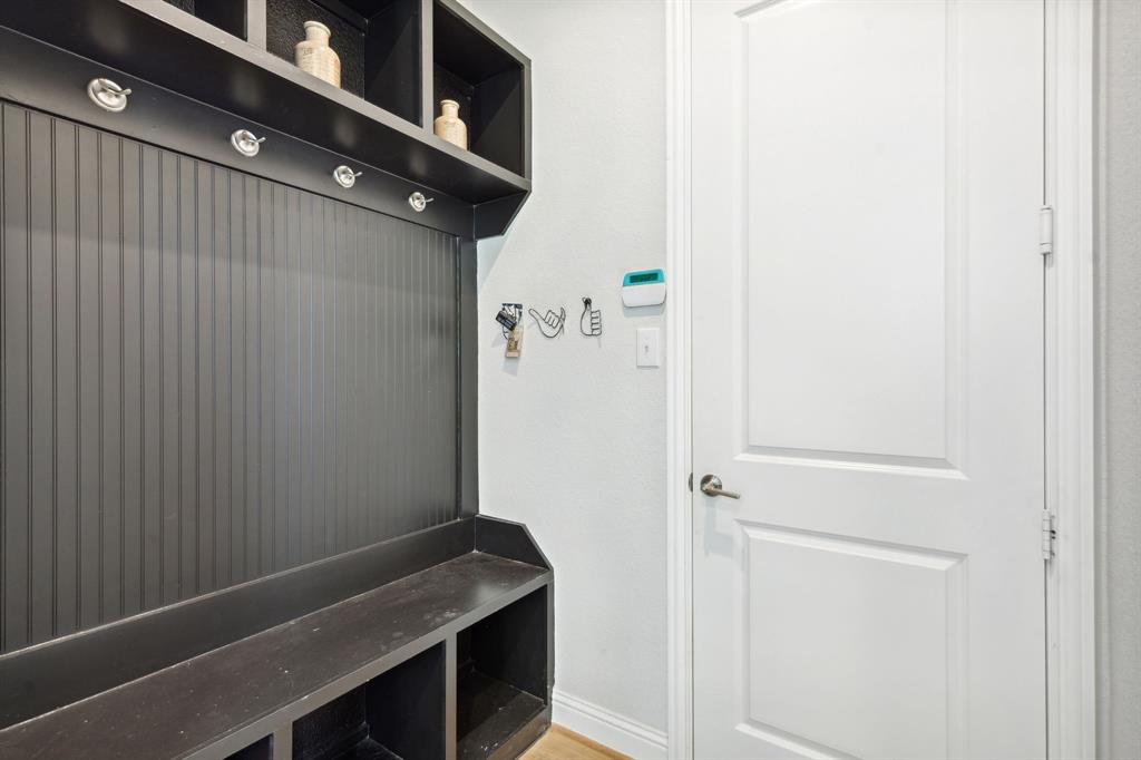 18142 Lakefront Court