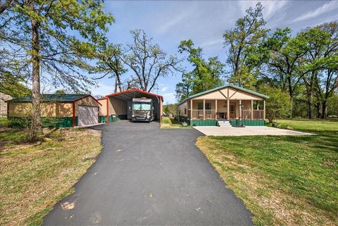 Photo of 5414 Triple N Ranch Road, Trinidad, TX 75163 (MLS # 21211907)