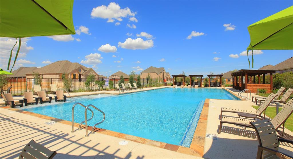 Glen Crossing - Residential