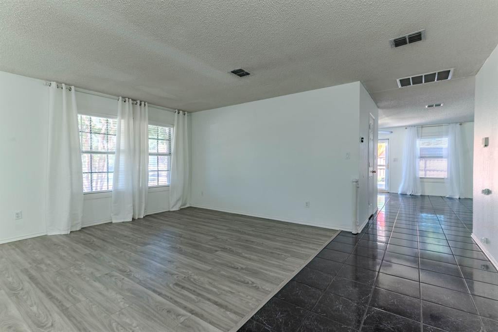 3002 Cedar Crest Drive