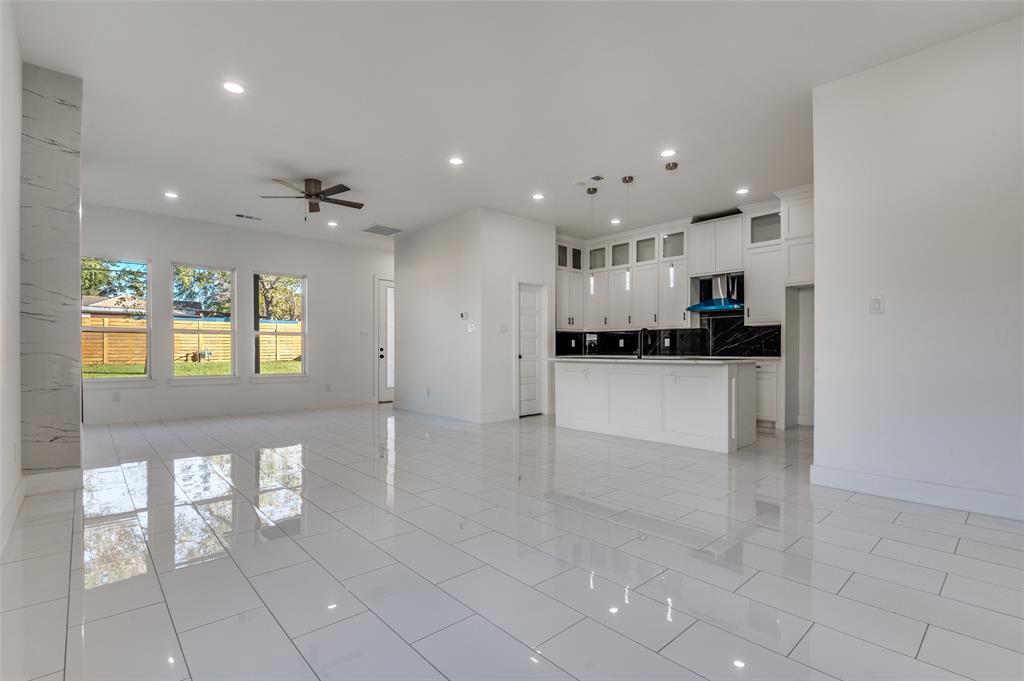 Sunset Crest - Residential