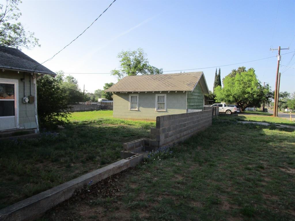 105 E 9th Street