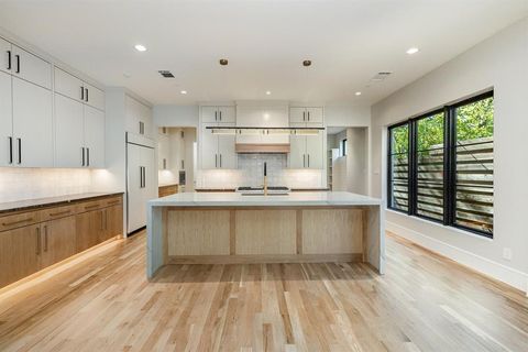 Tiny photo for 4203 Normandy Avenue, University Park, TX 75205 (MLS # 21169680)