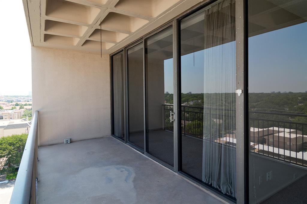 6335 W Northwest Highway 913