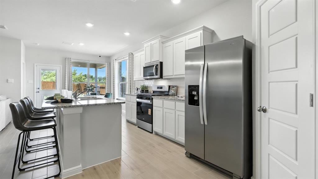 305 GALLANT MAN Court