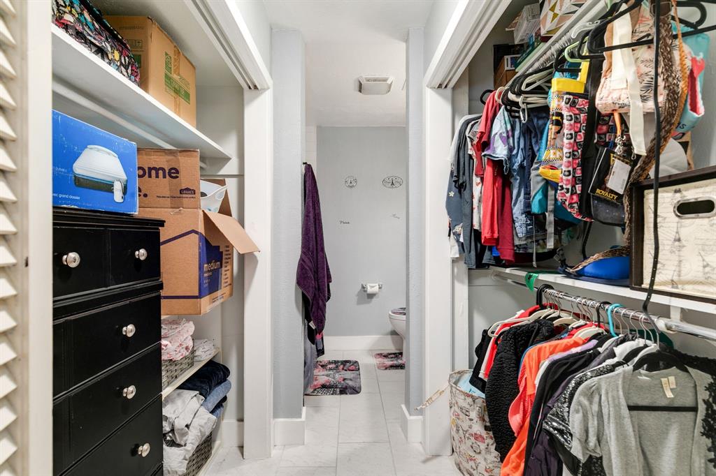 Los Nogales Condo - Residential