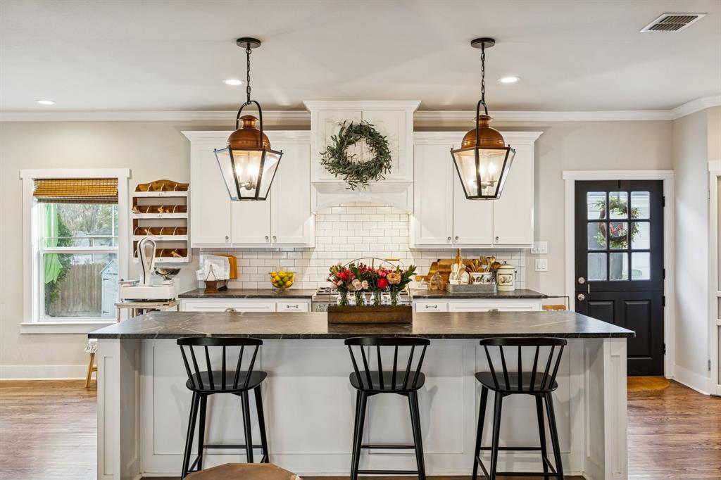 Bush Garland Add - Residential