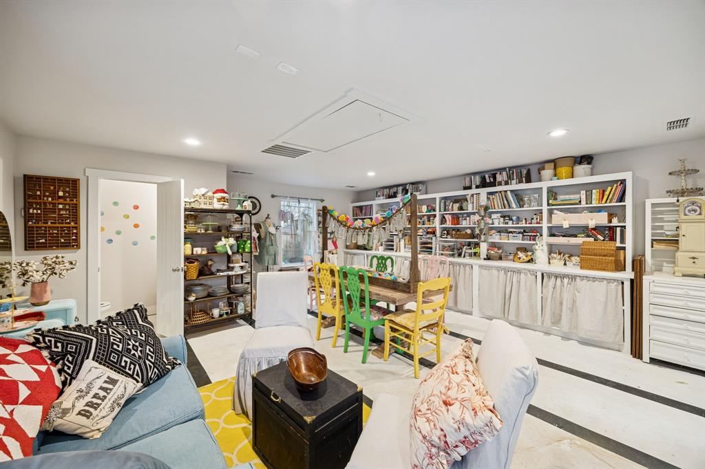 Bush Garland Add - Residential