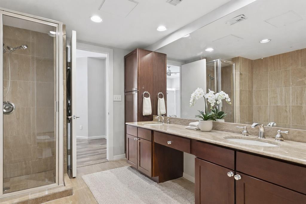 Avanti On Avondale Condo - Residential