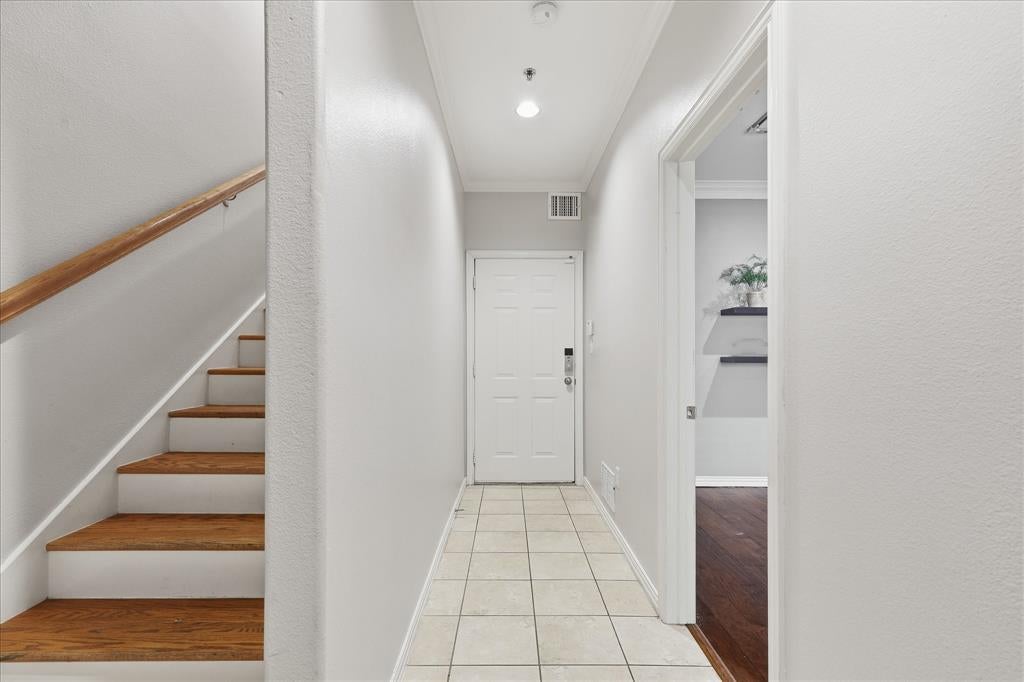 3111 Cedarplaza Lane 103