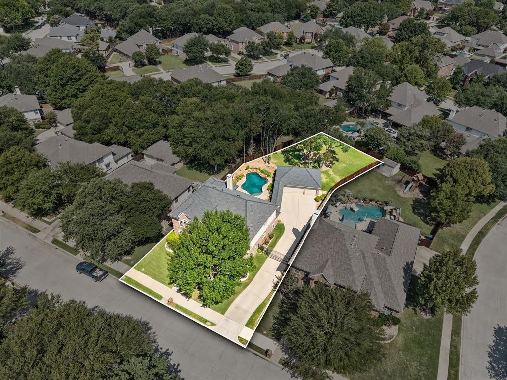 1607 Forest Bend Lane