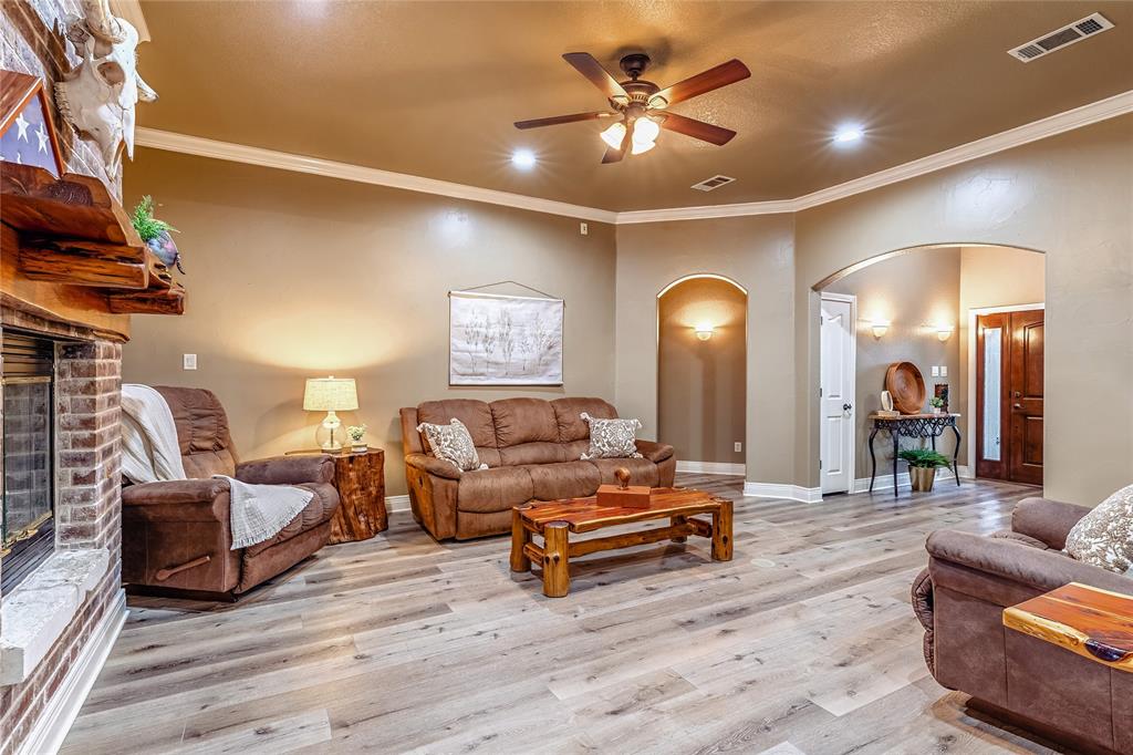136 Oakwood Court