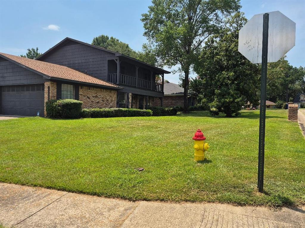 2401 WINDBROOKE Court
