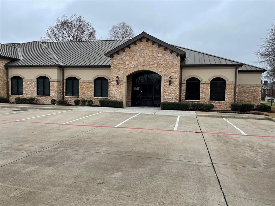 Class A building with 6201 sq ft available for lease. Space can be sub divided. Space was previously a Engineering firm. Landlord keeps the building and grounds in great shape.