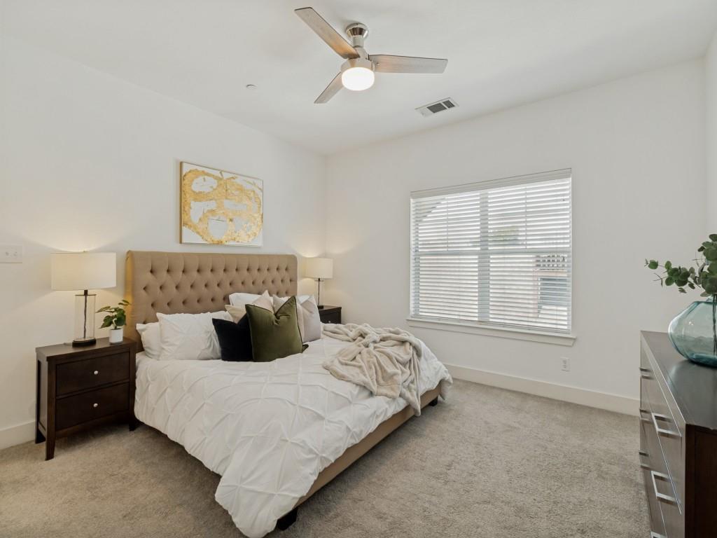 5743 Prospect Avenue 102