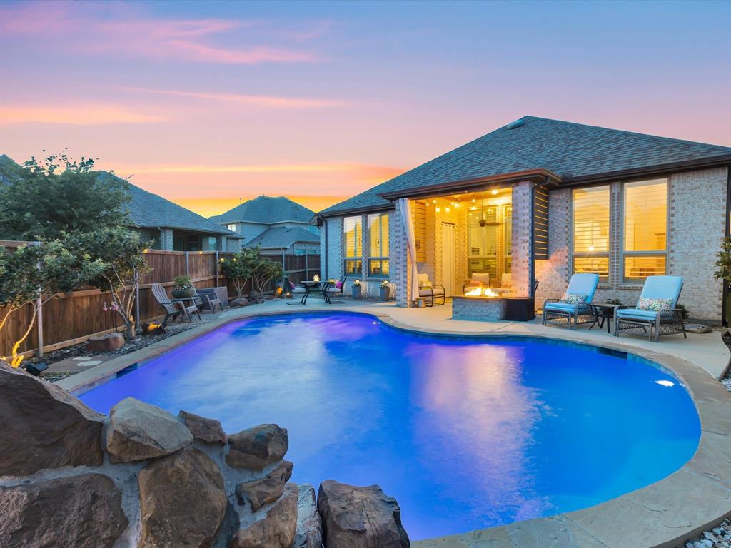 1641 Sebright Trail