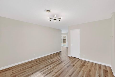 Tiny photo for 2213 Pontiac Drive, Arlington, TX 76013 (MLS # 21141316)