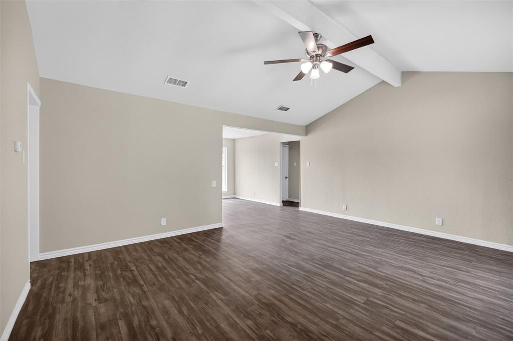 7528 Meadowlark Lane N