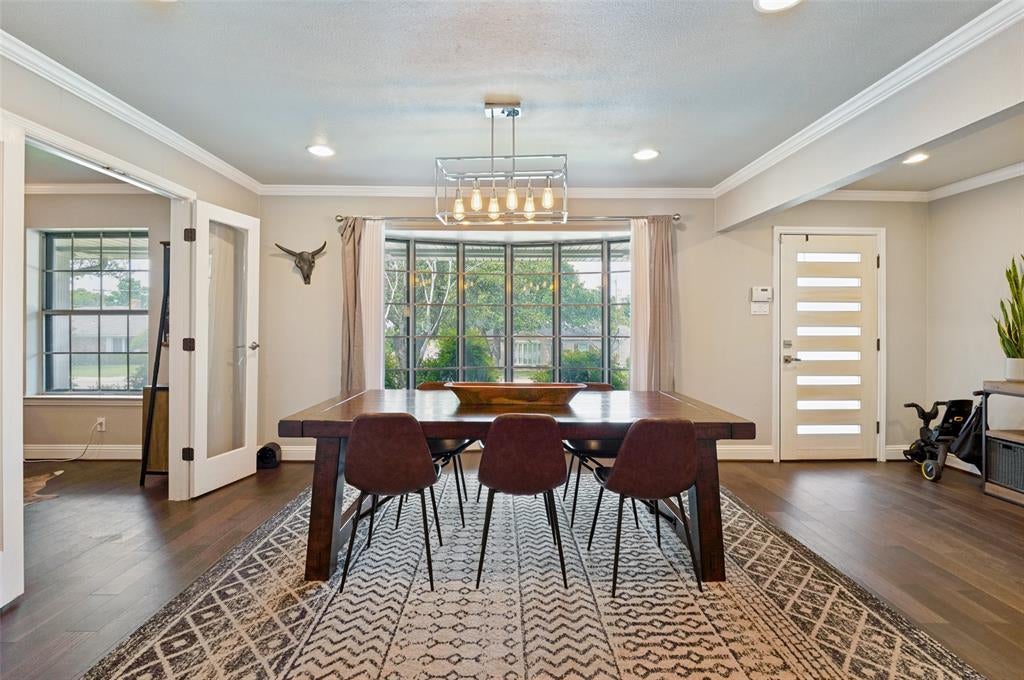 9421 Meadowknoll Drive