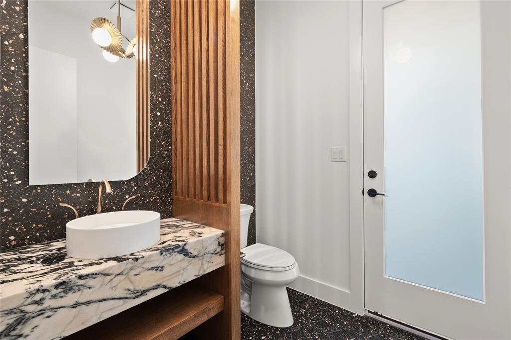 WILSHIRE PARK - Residential