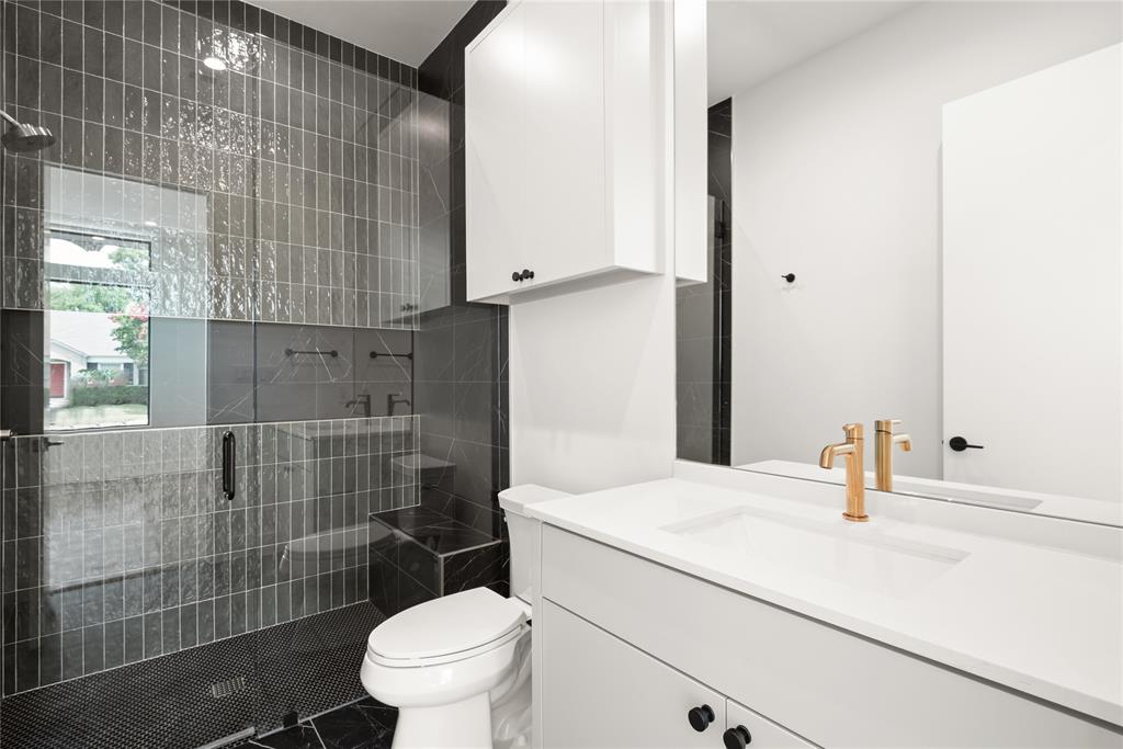 WILSHIRE PARK - Residential