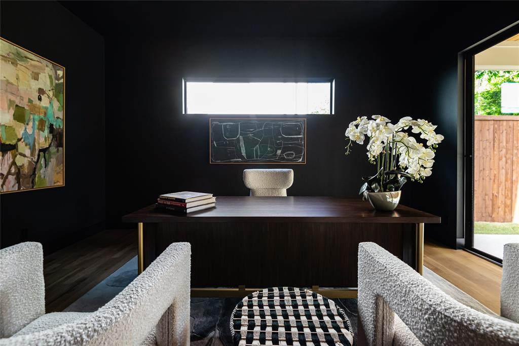 WILSHIRE PARK - Residential