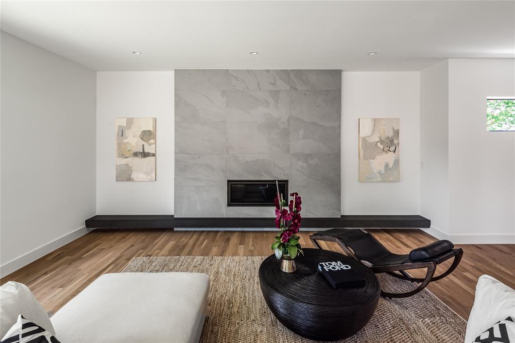 WILSHIRE PARK - Residential