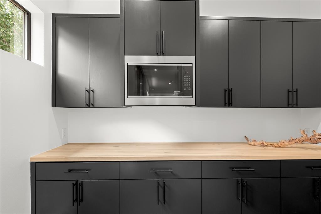 WILSHIRE PARK - Residential