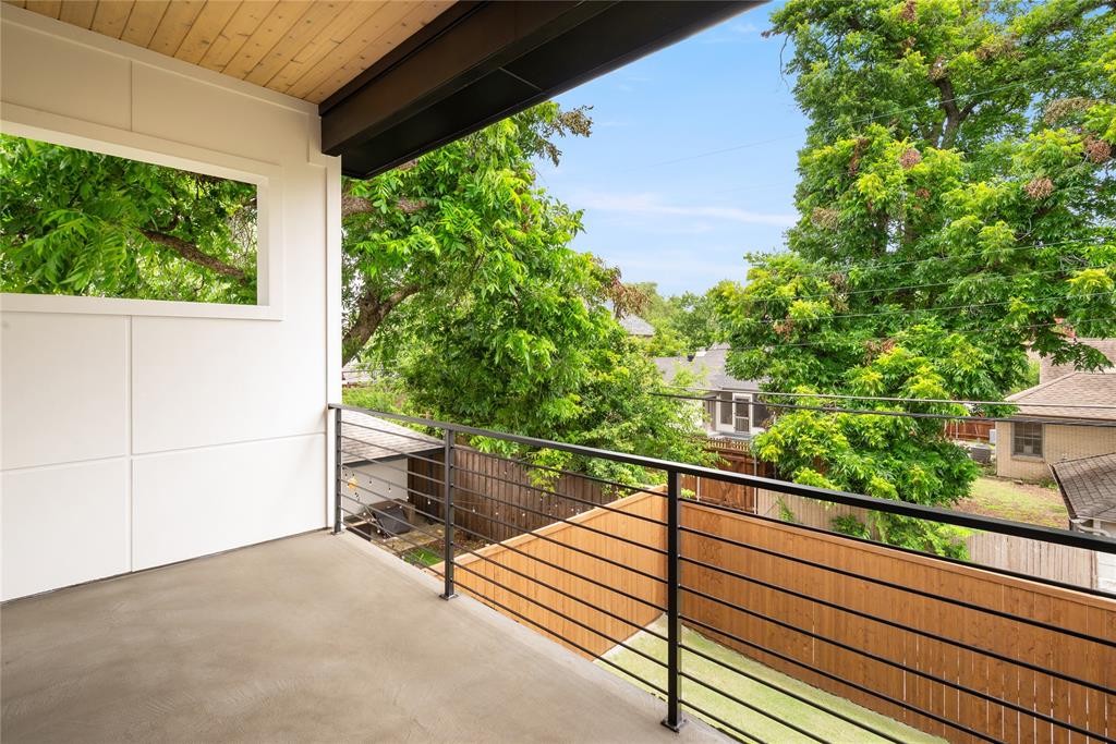 WILSHIRE PARK - Residential