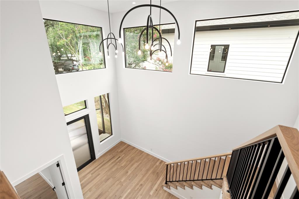 WILSHIRE PARK - Residential