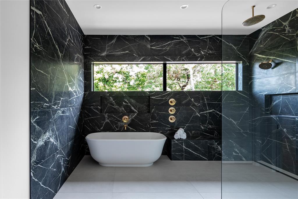 WILSHIRE PARK - Residential