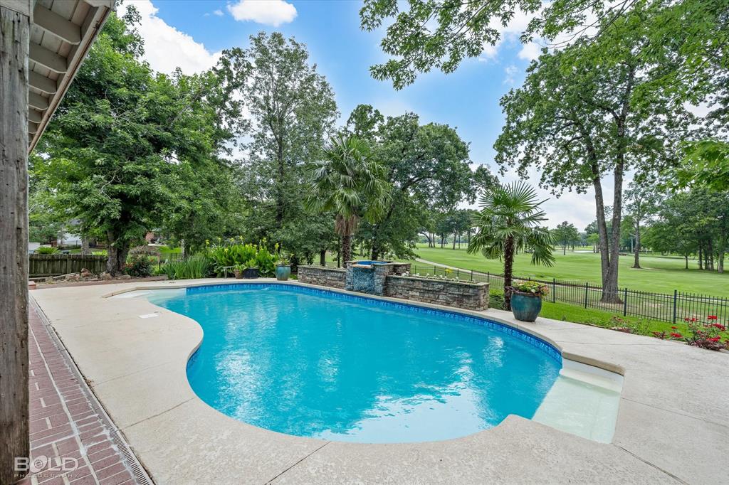 Southern Trace - Residential