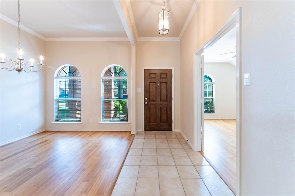 520 Covey Trail